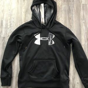 Under Armour Woman’s Hoodie Size S